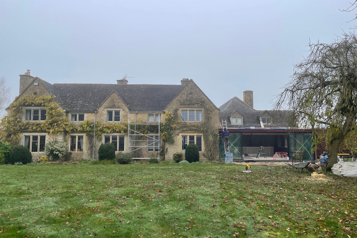 On Site – Cotswold Glazed Extension